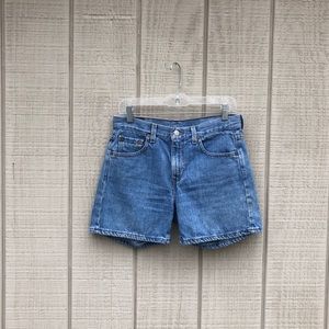 Levi’s retro denim blue jean high-waisted shorts 6